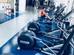 -美格菲健身(外滩店)