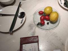 -小菜园新徽菜(镇江丹阳吾悦店)