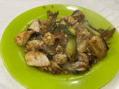 生炒鱼头-广迎居老正兴菜馆