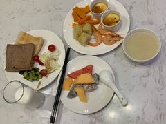 -上海外滩老码头亚朵酒店