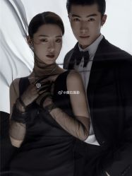 -至臻微拉婚纱摄影