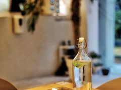 -春树下·树屋花房西餐厅(罍街AS1980店)