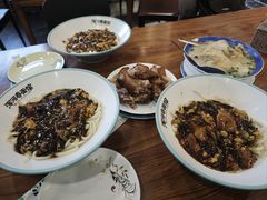 -浑河春面馆非遗鹿角面(良乡店)