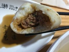 老面土猪肉包-凤起龙游老面包子(凯德晶品店)