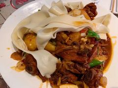 新疆特色大盘鸡-新疆儿子娃娃餐厅(锦华街店)