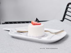 -UNI UNI(环亚凯瑟琳店)