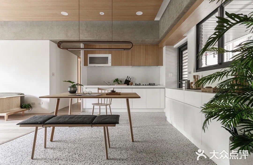 今日分享[礼花]简约风格装修，却比大多数人住的都舒坦。