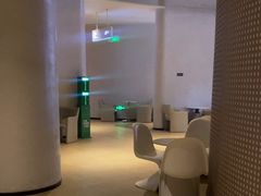 -涨巢·潮玩水疗局