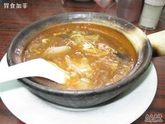 招牌海参鱼肚煲仔翅-添發碗仔翅美食