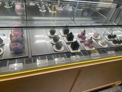 -好利来(建邺吾悦广场Lab主题店)