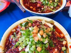 路边嫩牛肉-马路边边串串香(北苑旗舰店)