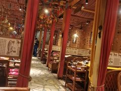 -老牌坊云南鱼豆花火锅(爱建店)