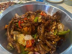 -休记光头香辣蟹干锅(绵竹店)