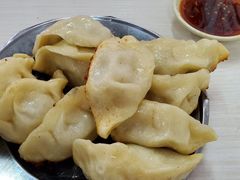 -黄阿姨锅贴大王(万航渡路店)