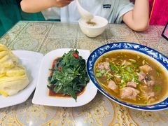 -穆豪麦蒸碗羊羔肉