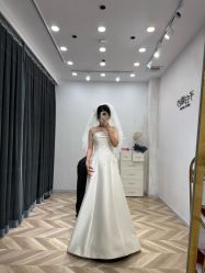-予白婚纱礼服馆