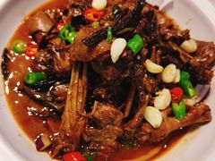 茶树菇烧鸭-董厨煨汤馆(车站路店)