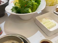 -帝皇海海鲜豆捞(桐泾商务广场店)