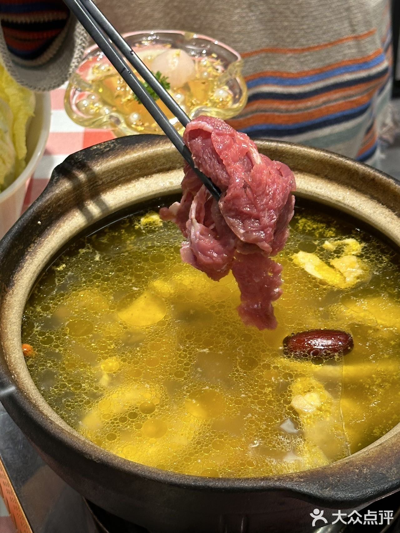 他家的醉鸡煲绝对是不可错过的，花雕的酒香味迷人