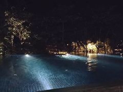 -三亚湾海居铂尔曼度假酒店