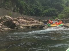 -安吉龙王山峡谷漂流