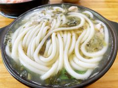 酸菜滑肉粗米线-贵州沾水米线(学田湾店)