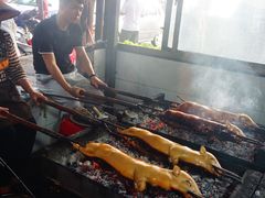 -黄记四更烤乳猪店