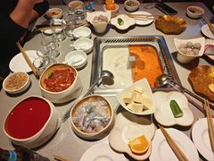 -海底捞火锅(宝龙广场夜宵主题店)