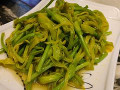 -蔼若春.传承三十年云南菜(金碧公园店)