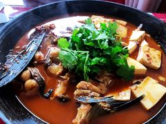 -万佛湖许老大铁锅鱼(黑金冠店)