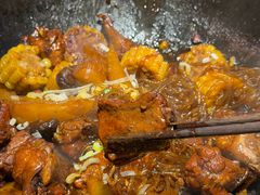 -鱼窝棚柴火铁锅炖(富山屯店)