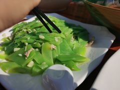 清炒莴苣-峡谷农家乐饭店