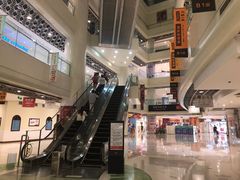 -日月光中心广场