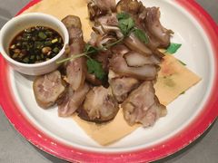 -东口码头·烧鸽子·鱼头泡饼·地方菜(金鹰悦城店)