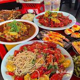 🥘他们家的汤，我全部打包回家下面了！