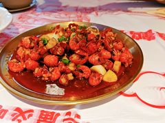 -肥肥虾庄·金牌油焖大虾(汉街SKP店)