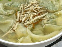 荠菜肉馄饨-毛华美食(清扬路店)