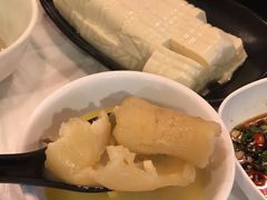 -鲜入围煮花胶鸡海鲜火锅