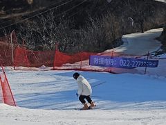 -蓟洲国际滑雪场