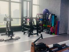 -跃动游泳健身俱乐部(新华传媒店)