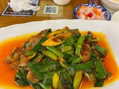 蒜苗回锅肉-易老妈蹄花.特色川菜(人民公园总店)