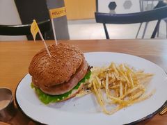 -HELLO 27 意面·沙拉·帕尼尼