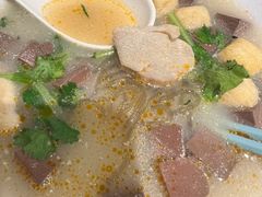 -小杨生煎(金山百联购物中心3楼店)
