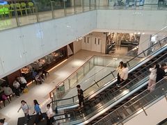 -王府井百货熙地港店