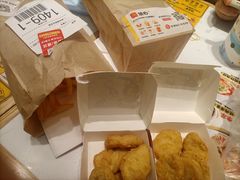 -麦当劳(世界城广场店)
