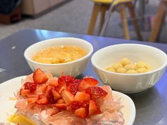 草莓提拉米苏芝士雪-满记甜品(江桥万达店)