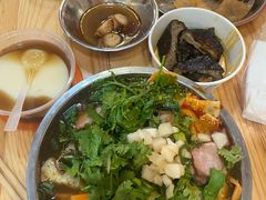 -柳州肥姨妈大骨螺蛳粉(东靖路店)