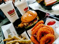 -The Habit Burger Grill 哈比特汉堡(爱琴海店)