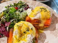 OLDISH EGGS BENEDICT-Oldish