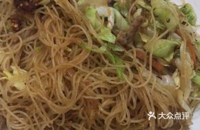 Classic Cabbage Stir-Fried Noodles